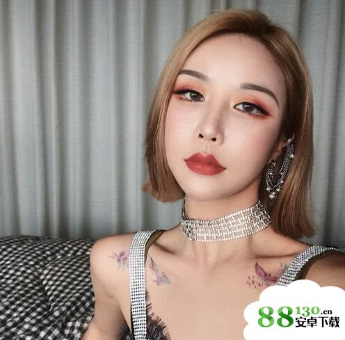 网友爆料胡一天夜会门事件女主:网红模特身材好