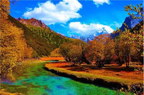 抖音有一个地方叫做稻城背景音乐是什么歌 歌名歌曲分享