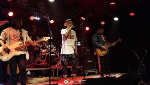 抖音王北车唱的那个歌叫做什么