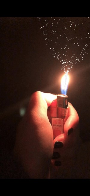 抖音打火机爱心特效如何拍?打火机爱心特效拍摄方法分享
