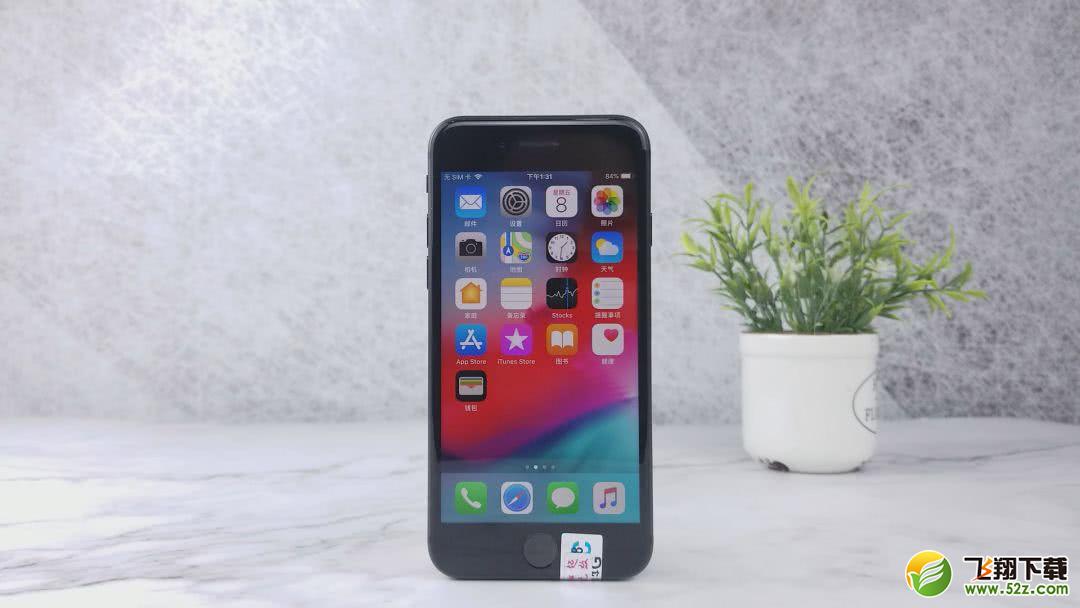 坚果Pro2s和iPhone8哪个好_坚果Pro2s和iPhone8评测对比