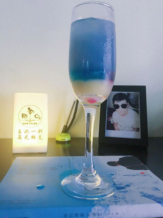 抖音敬自己五杯酒图片