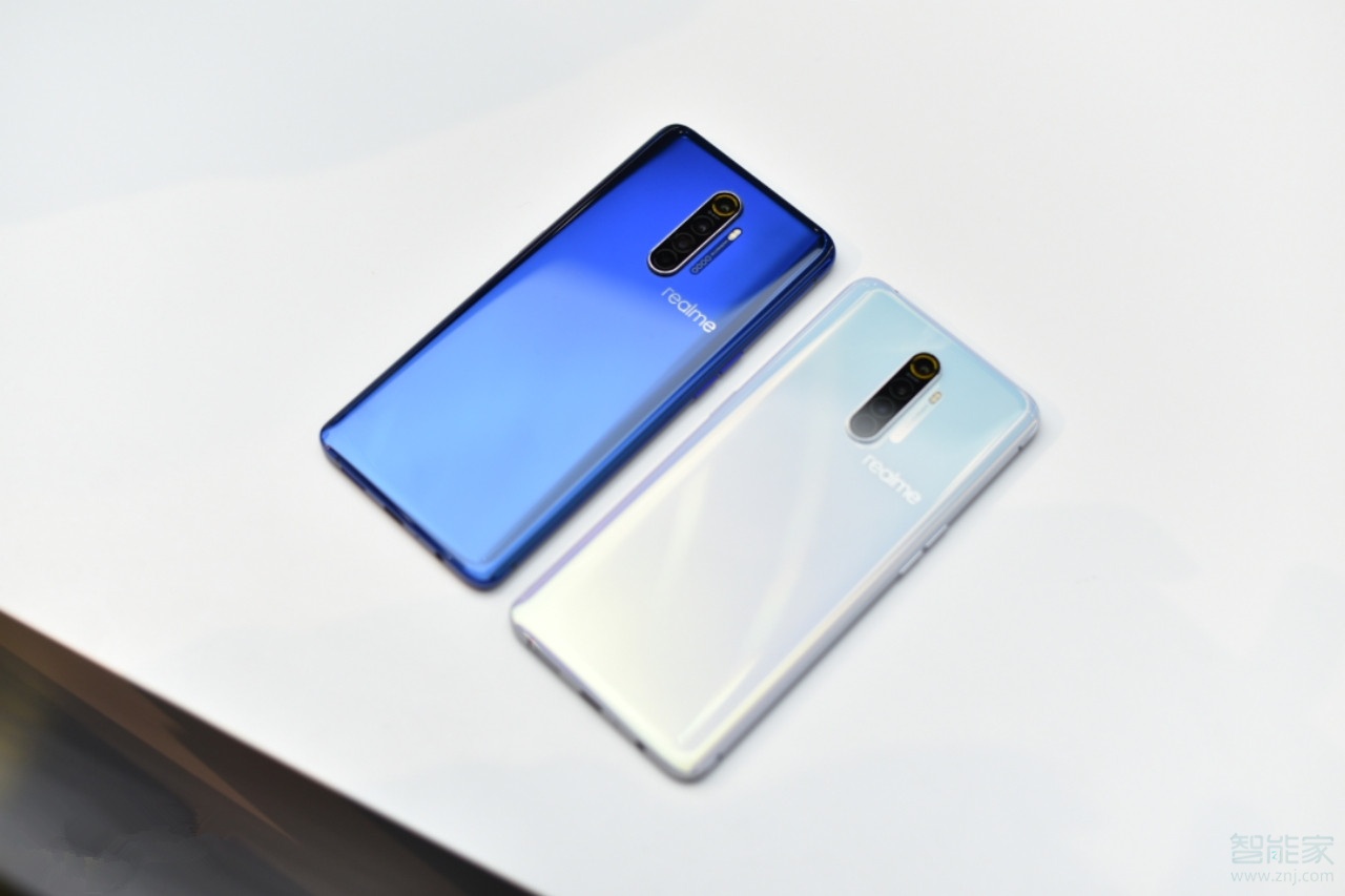 realmex2和realmex2pro有什么区别