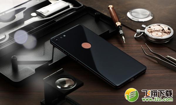 坚果pro2和荣耀畅玩7X区别对比实用评测_52z.com
