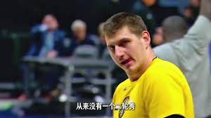 NBA篮球大师尼古拉·约基奇怎么玩