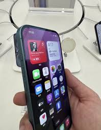 如何隐藏iPhone17灵动岛