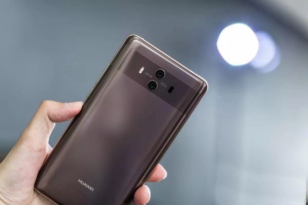华为mate10pro进行截屏的操作过程