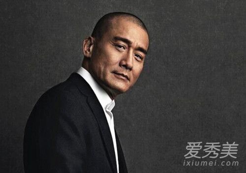 梁家辉全家福是怎么回事 梁家辉有几个孩子