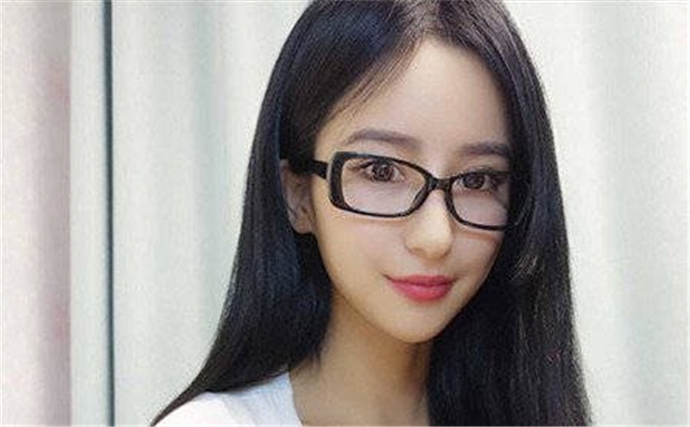 小z妹妹是谁 她在什么地方直播