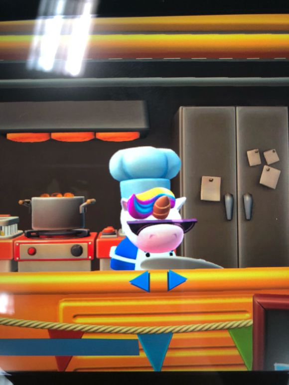 ⁄