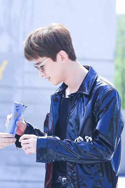 抖音相看两不厌只有敬亭山是什么歌？抖音唯有敬亭山歌曲分享图片2