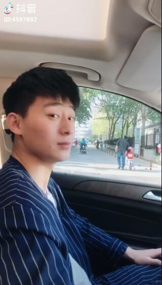 抖音女友问乌拉拉是什么梗？抖音女友问乌拉拉是什么意思？