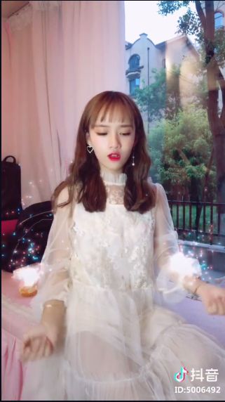 抖音blingbling特效怎么弄？抖音流星雨闪闪发光特效玩法教程介绍图片2