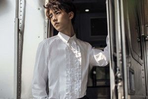 抖音曾经小小少年到如今风度翩翩表情包大全 抖音曾经小小少年动态表情包分享图片1