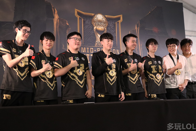 RNG采访：洲际赛证明我们是最强赛区
